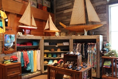 Men’s and Women’s clothing, Men’s Clothing stores Naples, Women’s clothing stores in Naples, Women’s clothing boutiques Naples, Women’s gifts and accessories, Women’s Gift Accessories in Naples FL, Naples modern Fashions, Naples Men’s Clothing Store, Women’s Fashions in Naples FL