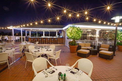 Naples Seafood Restaurants, Naples Seafood Restaurant, Naples Fish Restaurants, Seafood in Naples Fl, Seafood Restaurants in Naples, Naples Restaurants and Bars, Naples Grill Rooms, Naples Waterfront dining, Naples waterside dining, Naples Casual dining, Naples Fl Seafood Restaurants