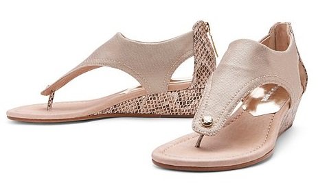 Naples Women’s Shoe Stores, Shoe stores in Naples, Women Shoe store Naples, Naples Shoe boutiques, Naples Boutiques, Women’s gifts in Naples, Naples Fine shoe stores, Naples designer shoes, Naples FL Designer Shoes