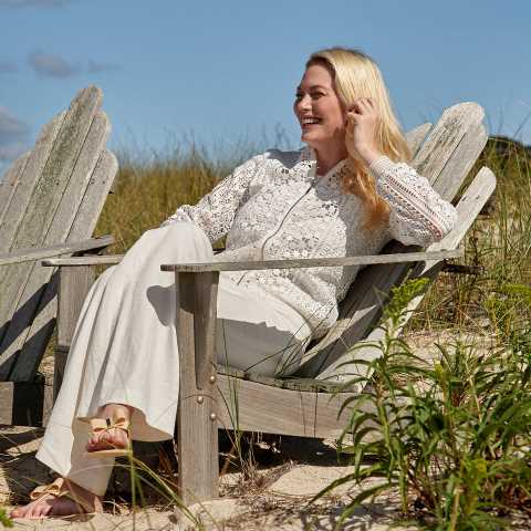 A Tout Age, Venetian Village, The Village Shops at Venetian Bay, Women's cloths at the shops at Venetian Village, Naples shopping, Naples Fl Shopping Centers, Naples Malls, Shops in Naples, Naples Fine Shops, Where to shop in Naples Fl. Naples Fine Shopping, Naples Fine Dining and Shops, Naples Destination for Shopping and dining, Naples Waterside shopping, Naples Waterside dining, Naples waterfront dining, Naples waterfront shopping, Boutique Shopping in Naples Fl, Shops in Naples Fl